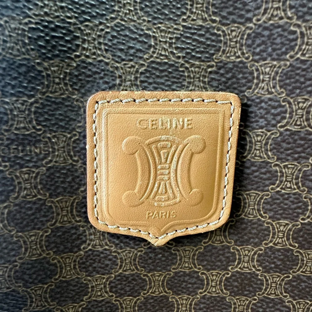 Celine Triomphe Tote Bag - Picture 3 of 14